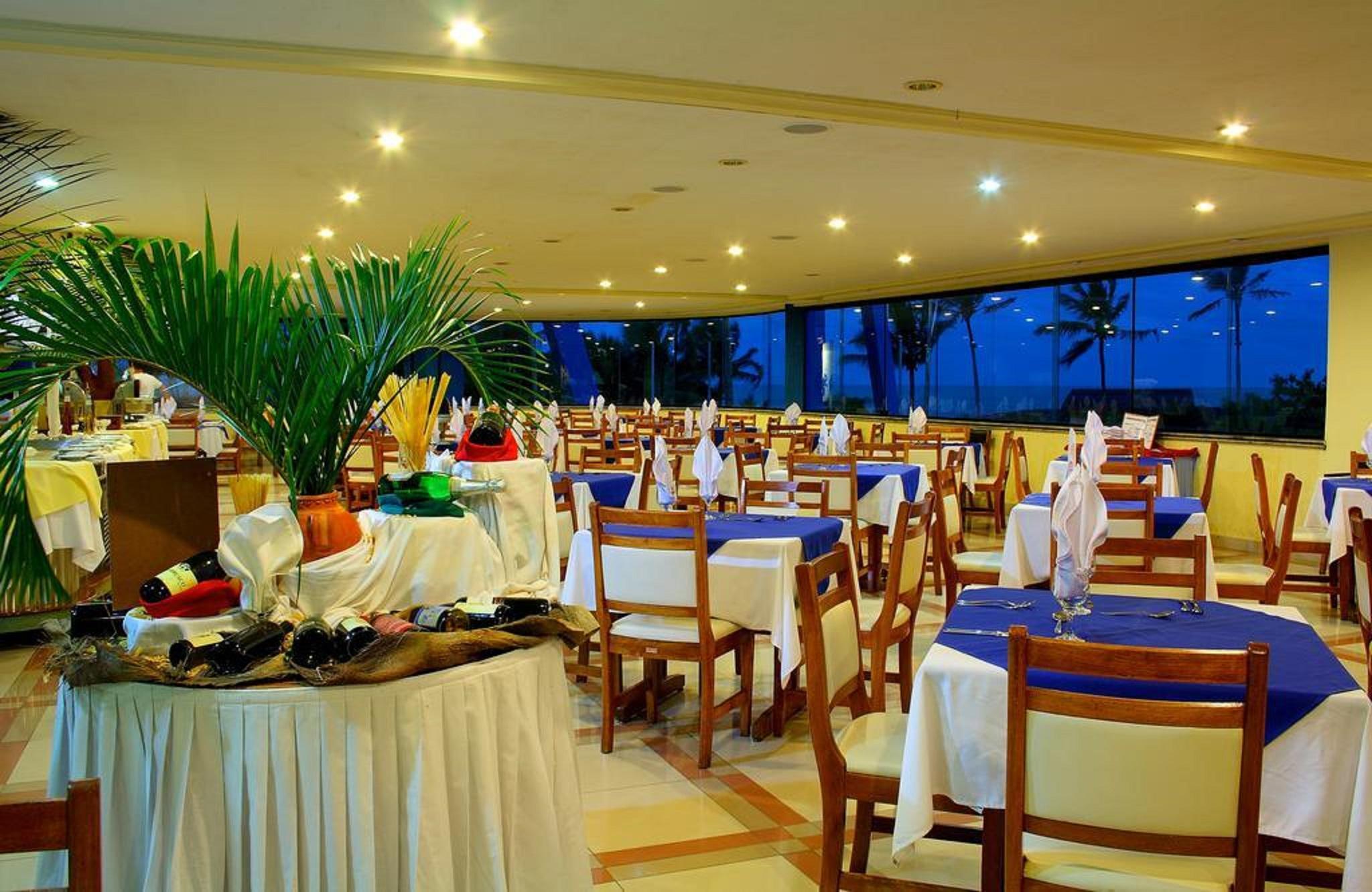 Sueds Plaza Hotel ปอร์โตเซกูโร ภายนอก รูปภาพ